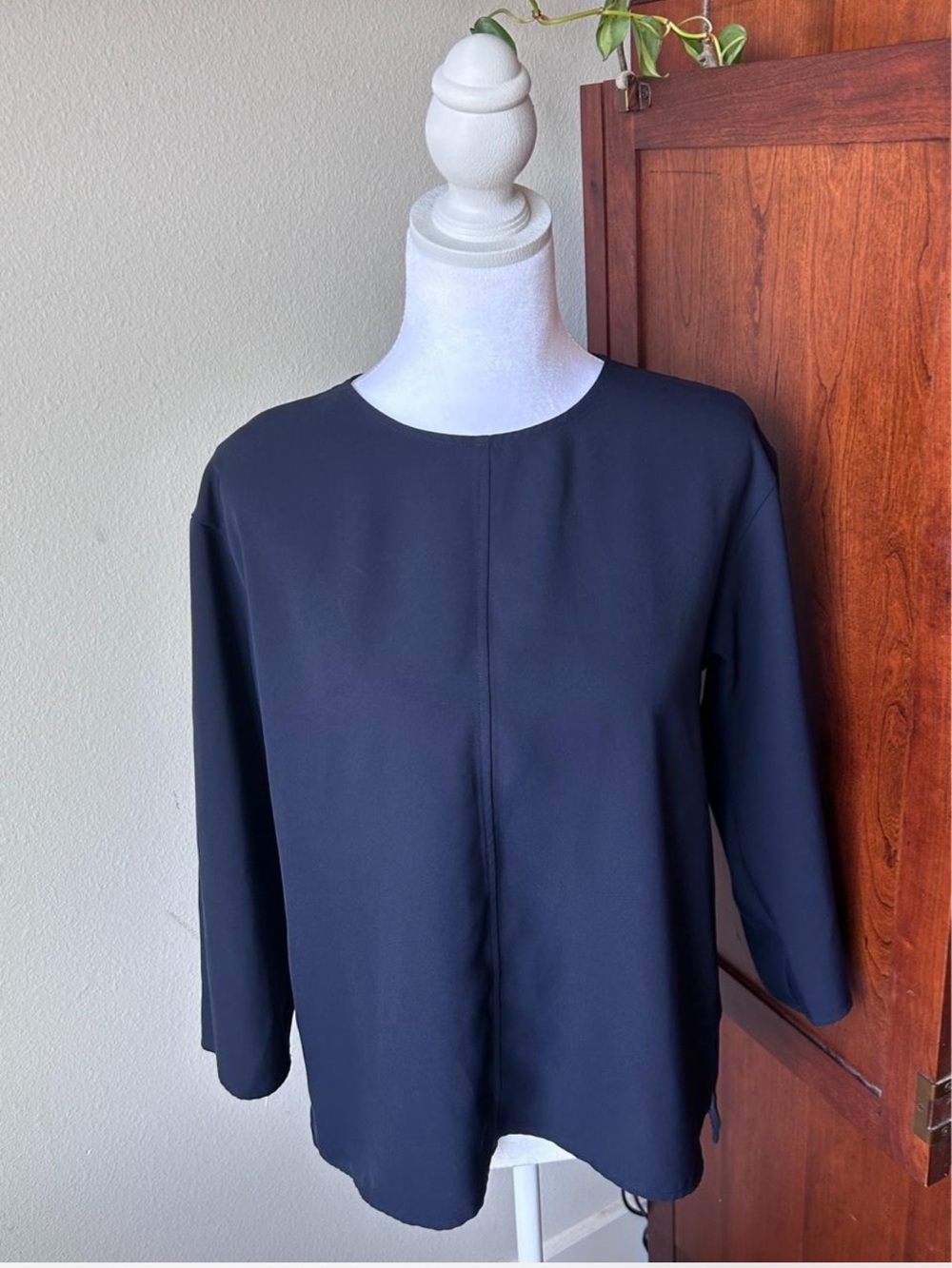 UNIQLO navy blue blouse top Size M